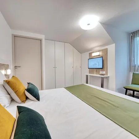 Hotel Alba D'orient Mesnil-Saint-Père