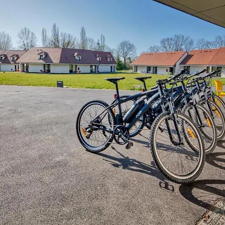 D'orient 3* Mesnil-Saint-Pere
